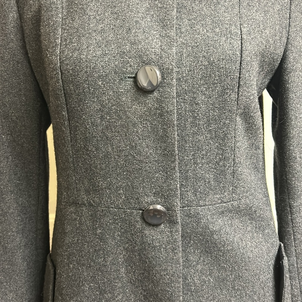 Love 21 Gray Black XS Coat , 52% Woo, 33% Polyester, 7% Rayon, 4% Acrylic - Picture 3 of 9
